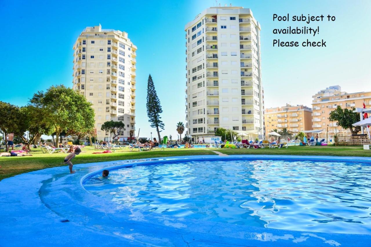 Armacao De Pera Praia Mar Sol Exterior foto